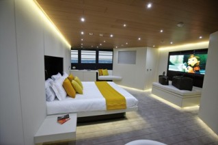 Motor Yacht OCEAN EMERALD - master cabin